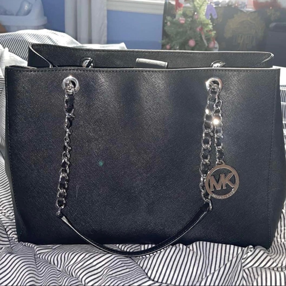 Black Michael Kors purse